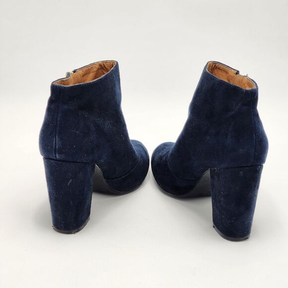 A.N.A. Blue Faux Suede Ankle Booties Size 8.5 - Picture 5 of 9